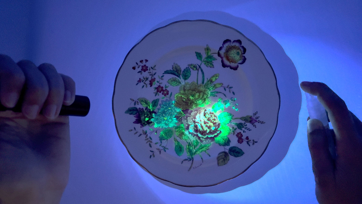 Lumetallix DIY Lead Test Kit - Instant, Accurate Surface Detection for Lead in Paint, Dishes, Toys, and More - See Results with UV Light in Seconds